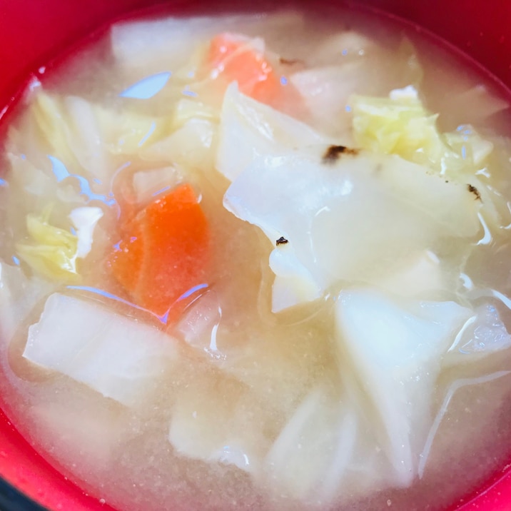 豆腐&白菜&百合根&にんじんの味噌汁